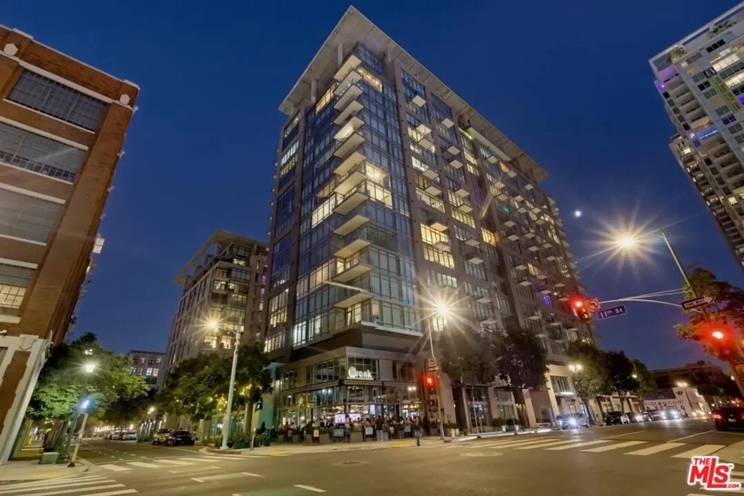 2BR Condo for Sale in Los Angeles, CA