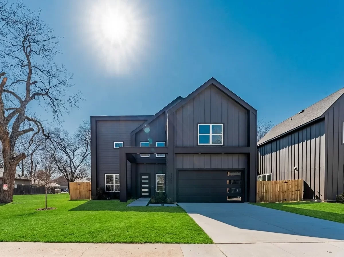 4BR House for Sale in Dallas, TX