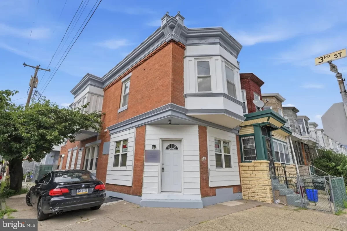4BR Townhouse for Sale in Philadelphia, PA