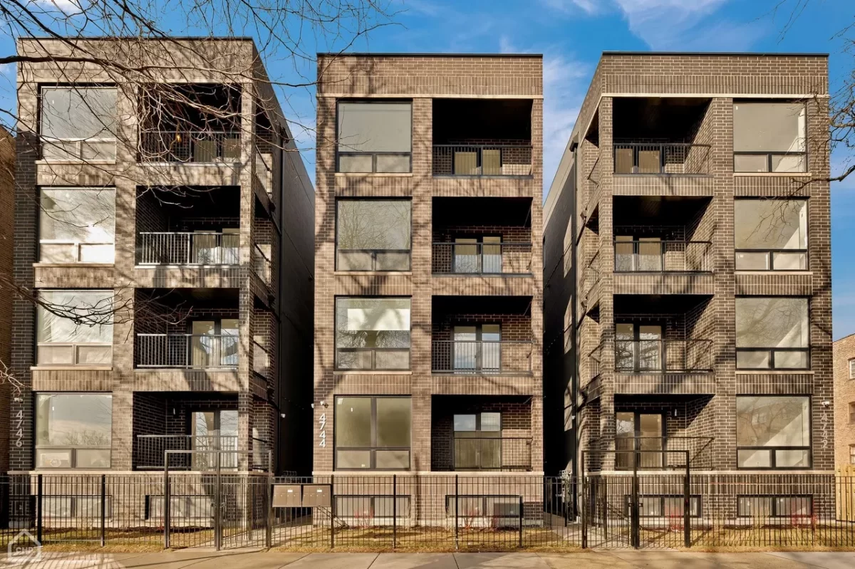 54BR Multi-Family for Sale in Chicago, IL