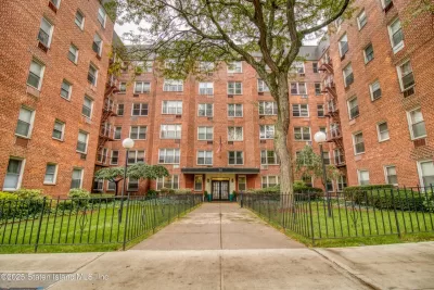 4BR Condo for Sale in Staten Island, NY