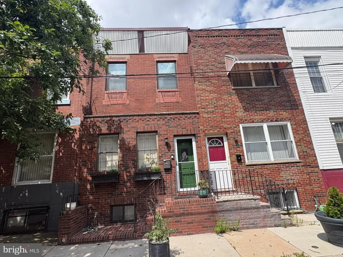 3BR Townhouse for Rent in Philadelphia, PA