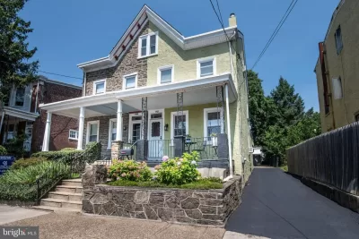 3BR Townhouse for Sale in Philadelphia, PA
