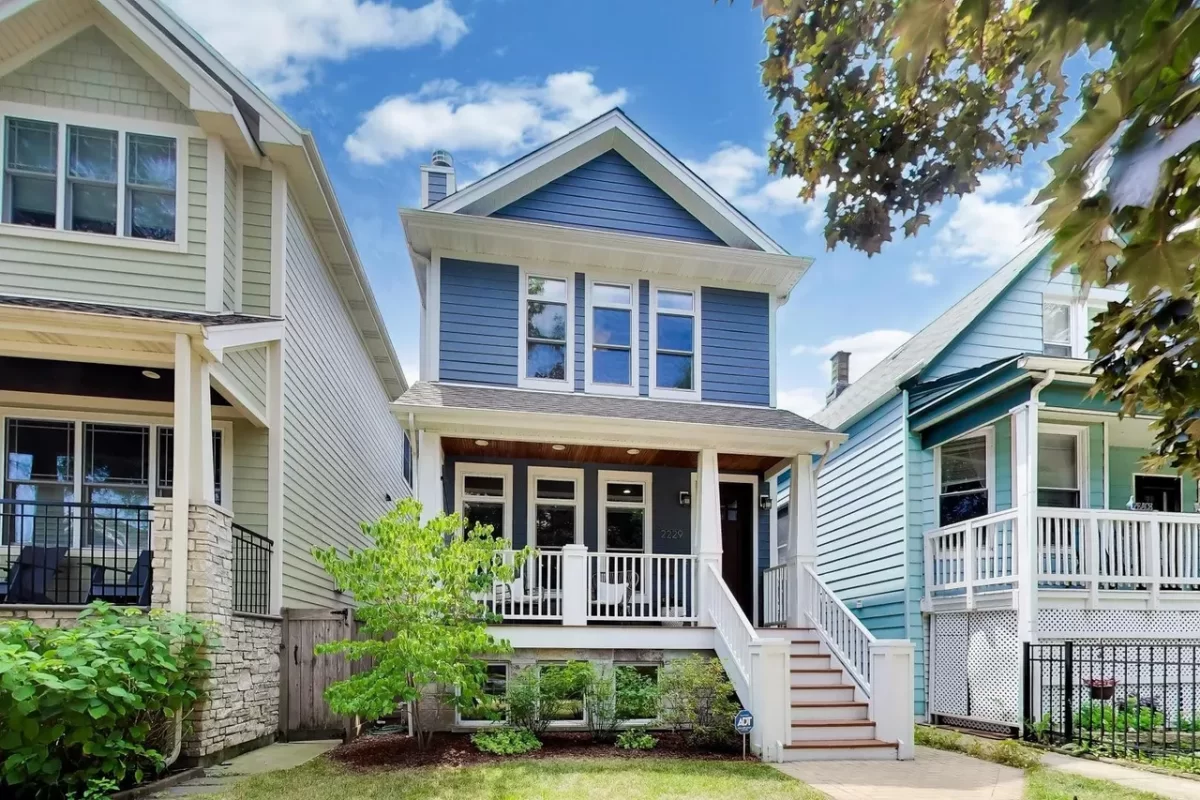5BR House for Sale in Chicago, IL