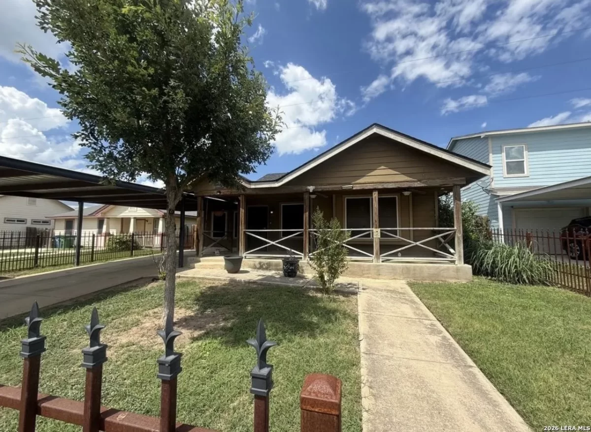 4BR House for Sale in San Antonio, TX