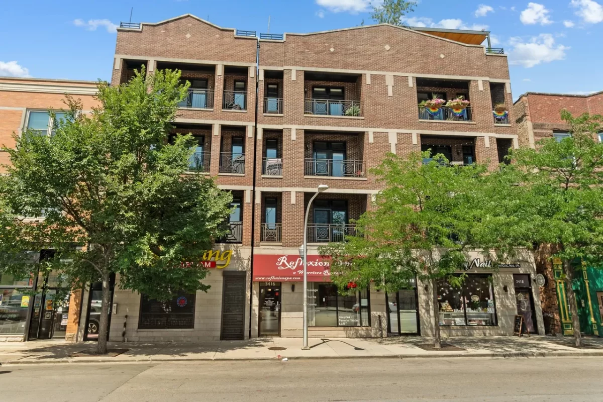 2BR Condo for Sale in Chicago, IL