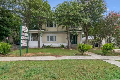 6BR House for Sale in San Antonio, TX