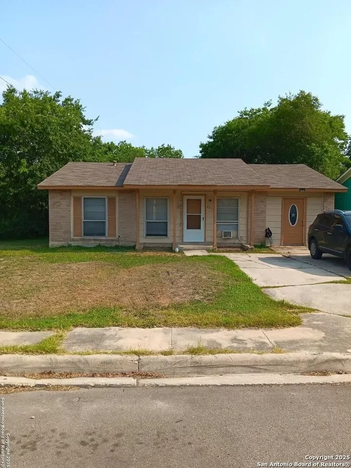 4BR House for Sale in Kirby, TX