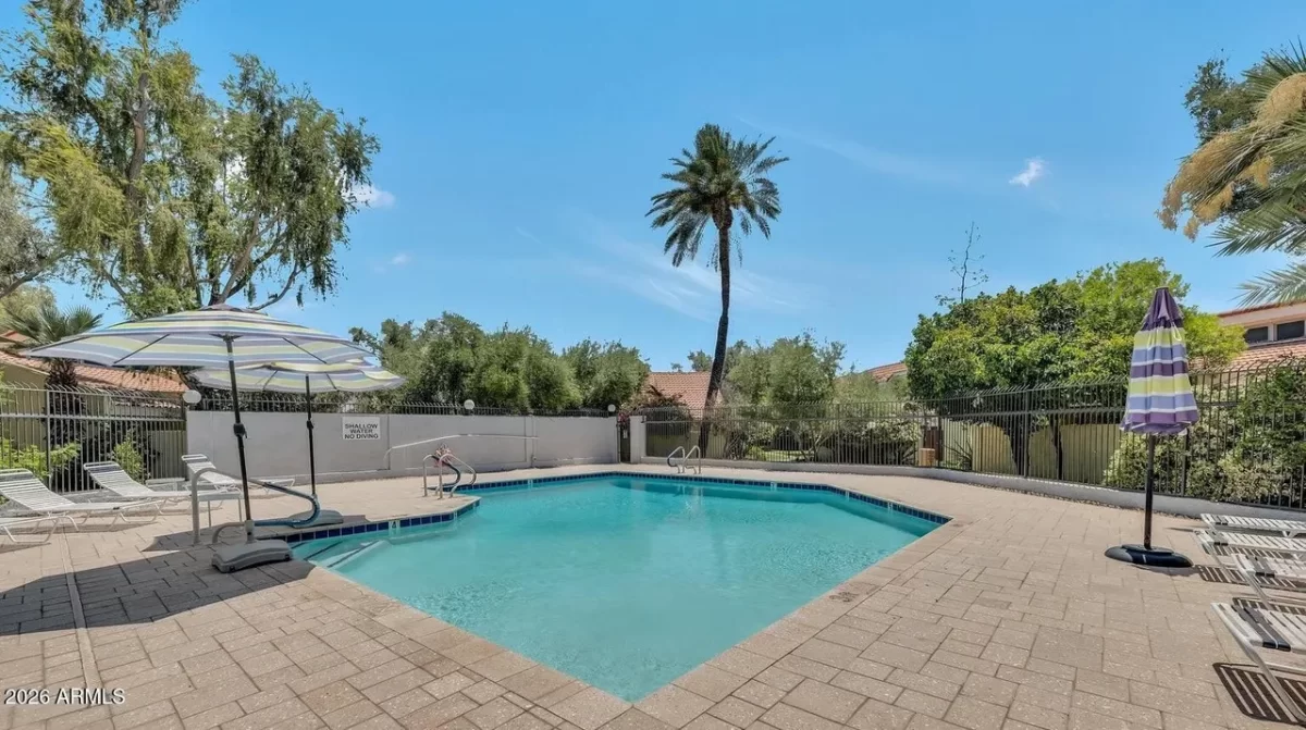 3BR Townhouse for Sale in Phoenix, AZ