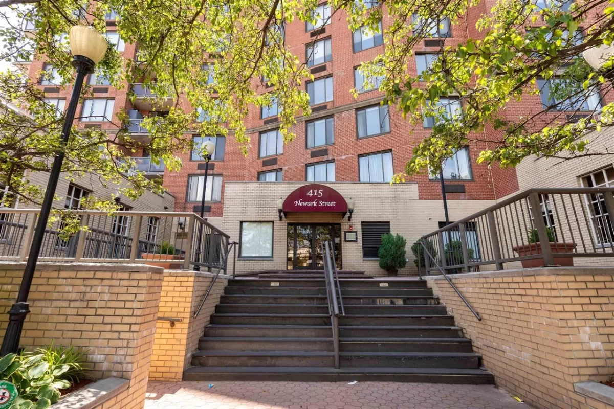 2BR Condo for Sale in Hoboken, NJ