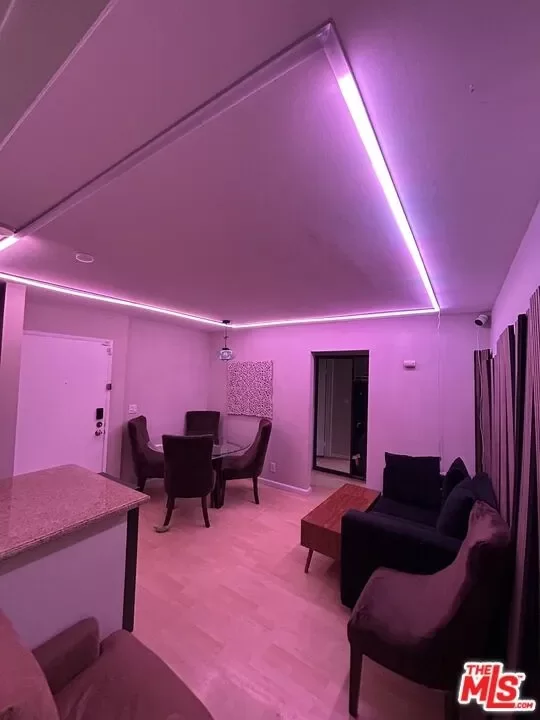 3BR Condo for Sale in Los Angeles, CA