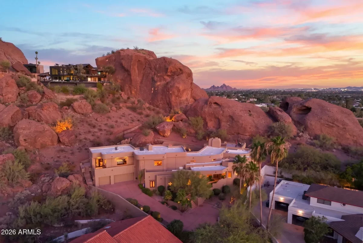 4BR House for Sale in Phoenix, AZ