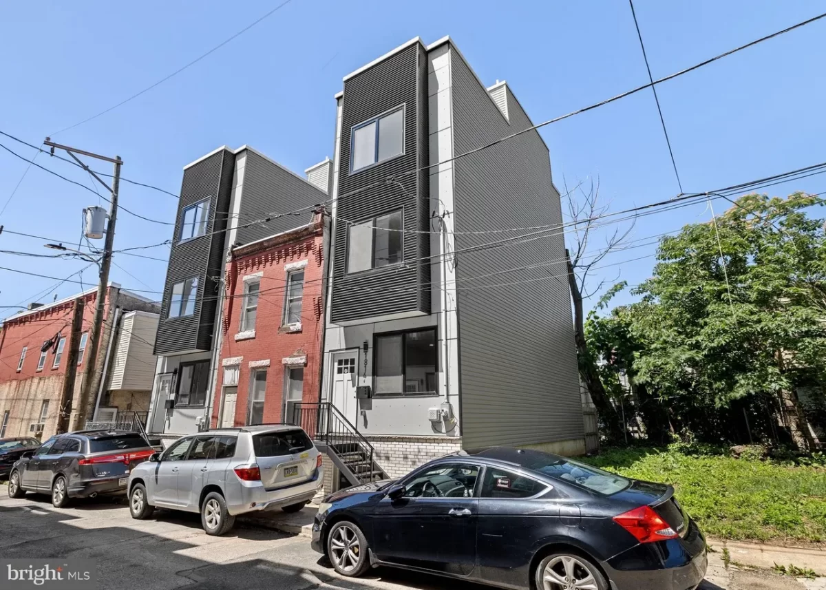 3BR Townhouse for Sale in Philadelphia, PA