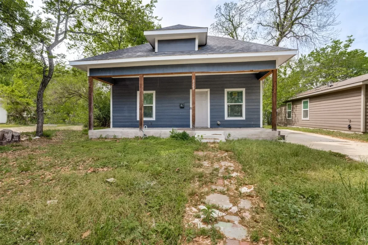 4BR House for Sale in Dallas, TX