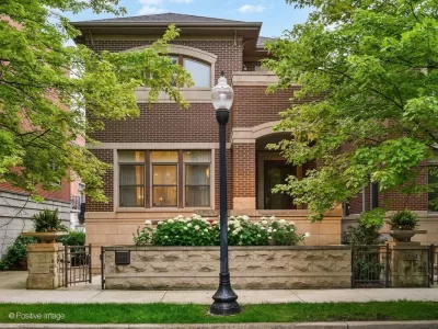 5BR House for Sale in Chicago, IL