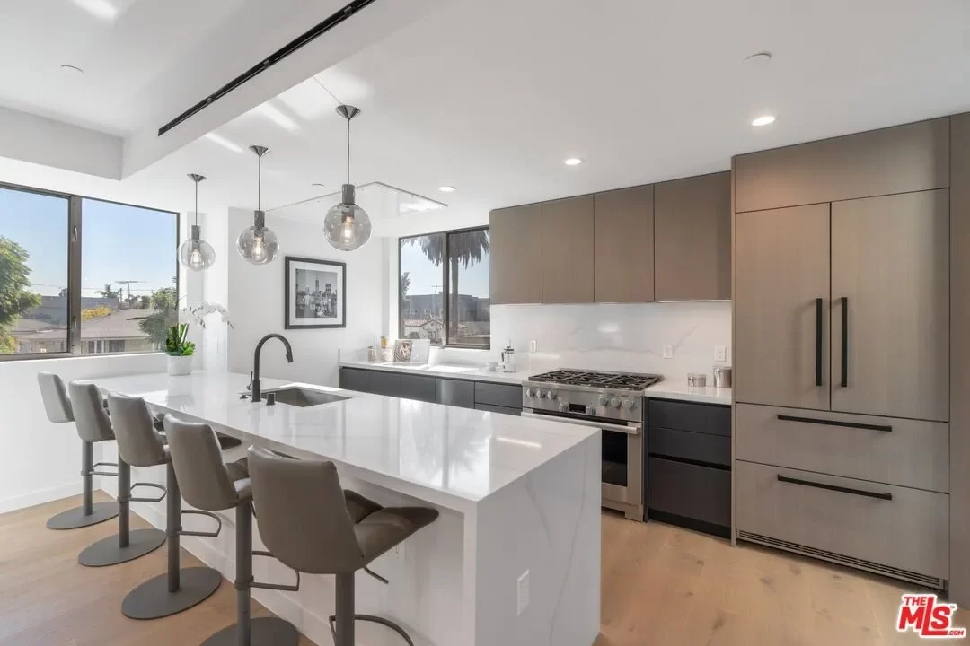 3BR Townhouse for Rent in Los Angeles, CA