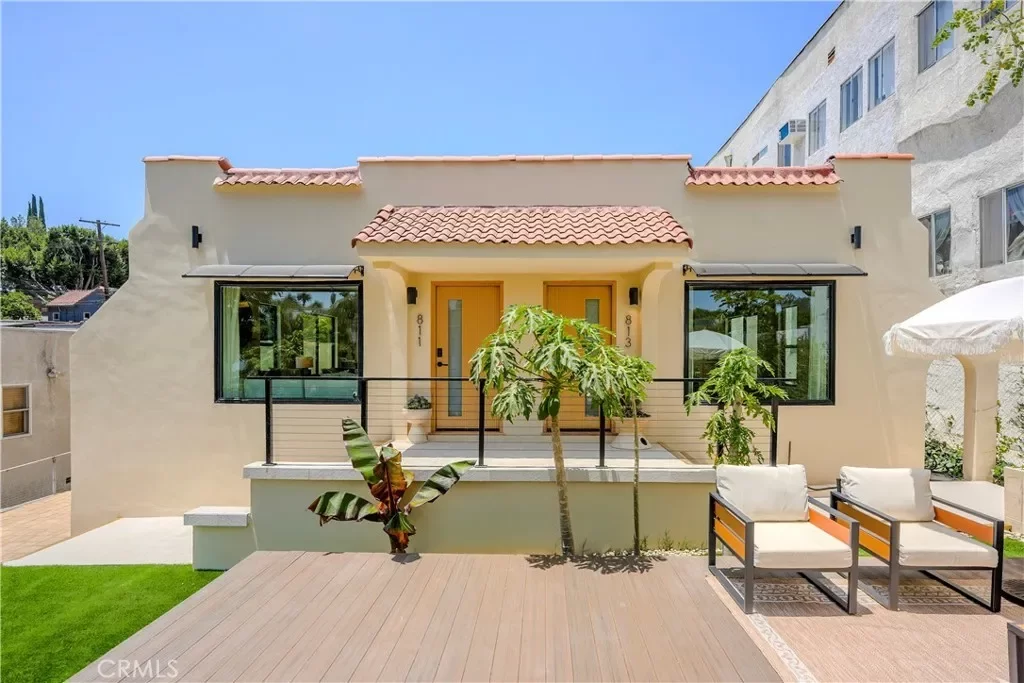 6BR Multi-Family for Sale in Los Angeles, CA