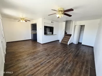 2BR Townhouse for Sale in Phoenix, AZ