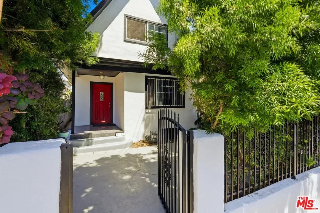 3BR House for Sale in Los Angeles, CA