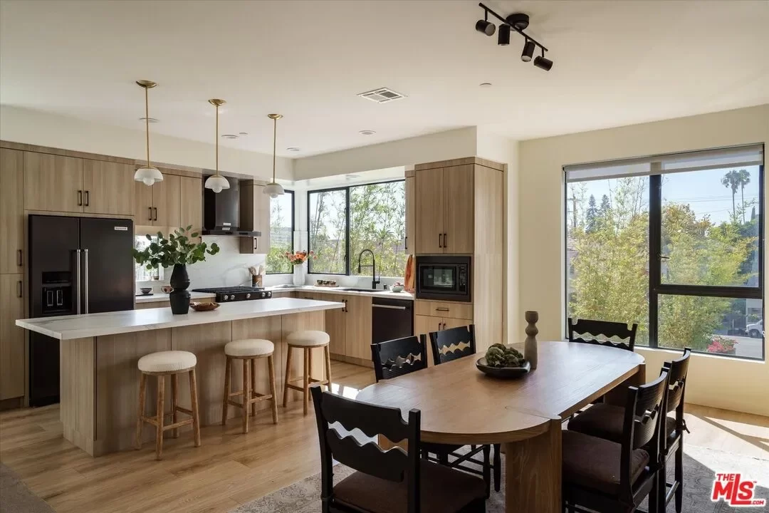 3BR House for Sale in Los Angeles, CA