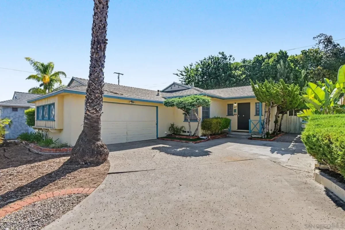 2BR House for Sale in San Diego, CA