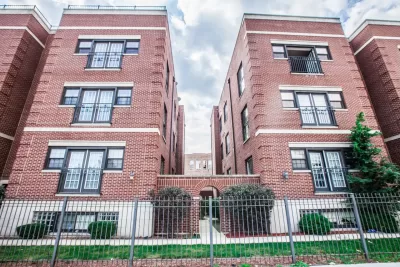 3BR Condo for Sale in Chicago, IL