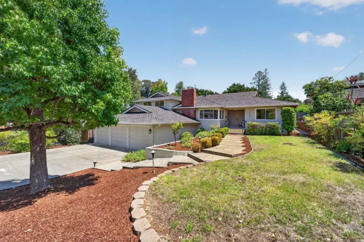 6BR House for Sale in Monte Sereno, CA
