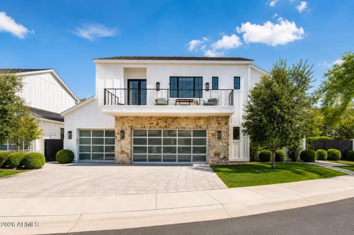 4BR House for Sale in Phoenix, AZ