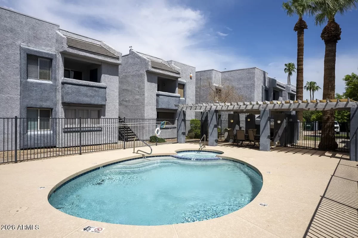 2BR Condo for Sale in Phoenix, AZ