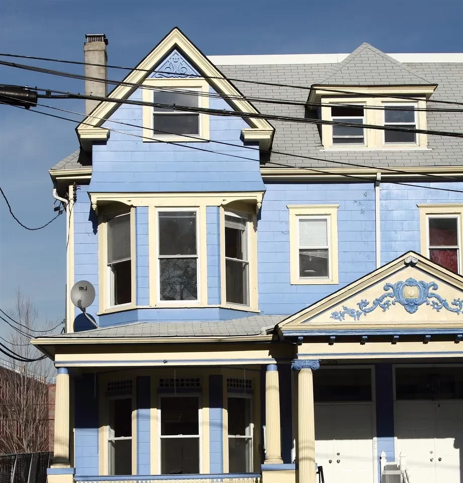 8BR Multi-Family for Sale in Jersey City, NJ