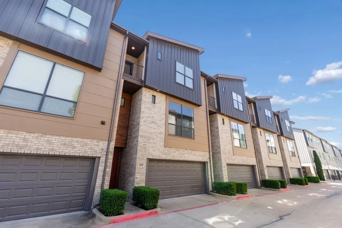 2BR Condo for Sale in Dallas, TX