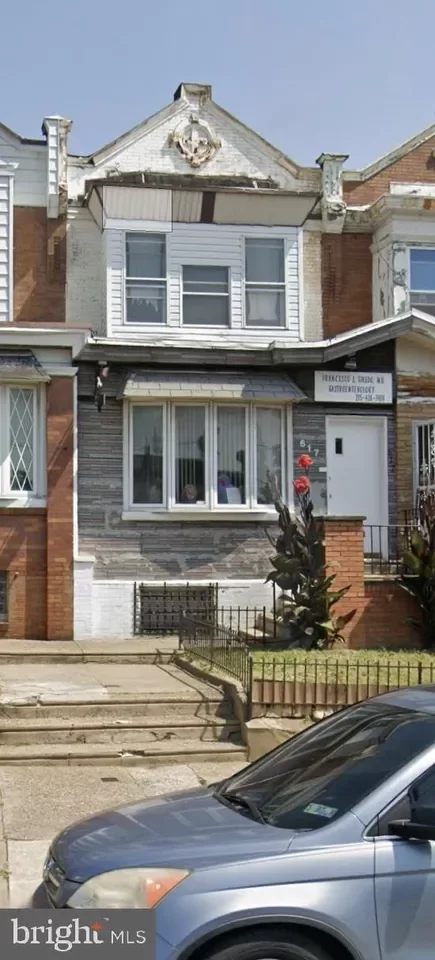 4BR Townhouse for Sale in Philadelphia, PA