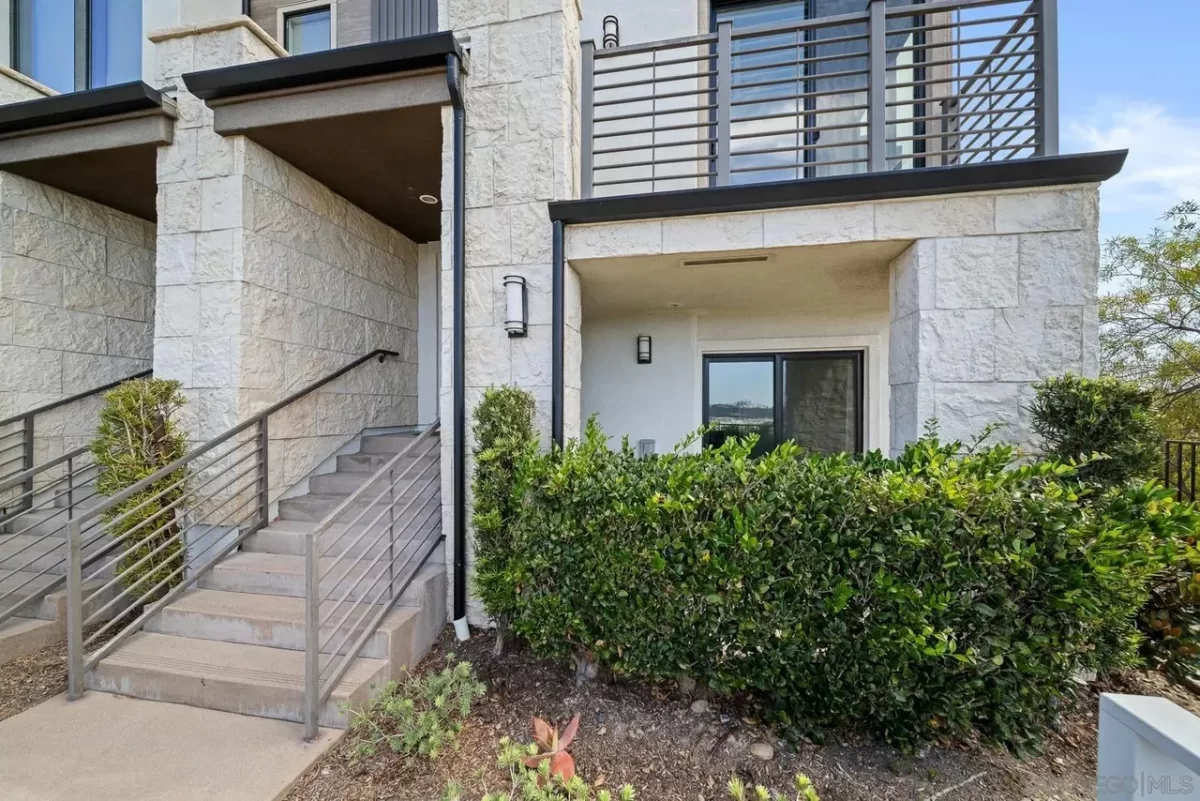 2BR Condo for Sale in San Diego, CA