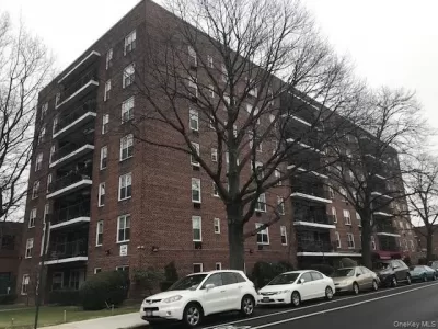 1BR Condo for Sale in Woodside, NY