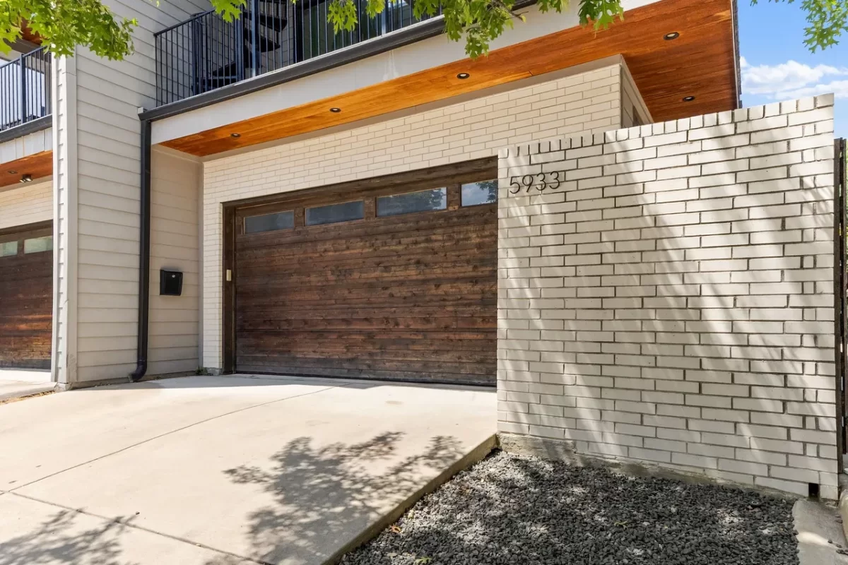 4BR House for Sale in Dallas, TX