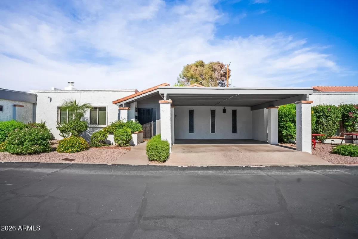 3BR Townhouse for Sale in Phoenix, AZ