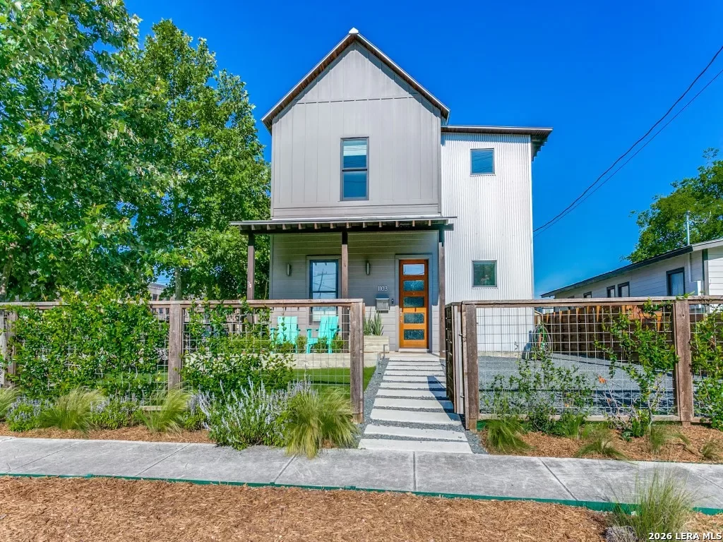 4BR House for Sale in San Antonio, TX