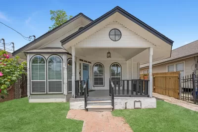 2BR House for Sale in Houston, TX