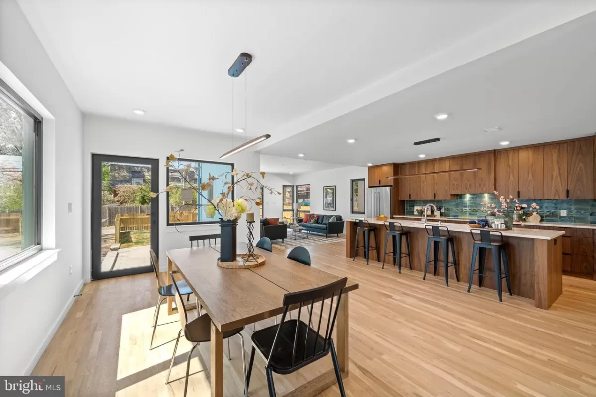 6BR House for Sale in Philadelphia, PA