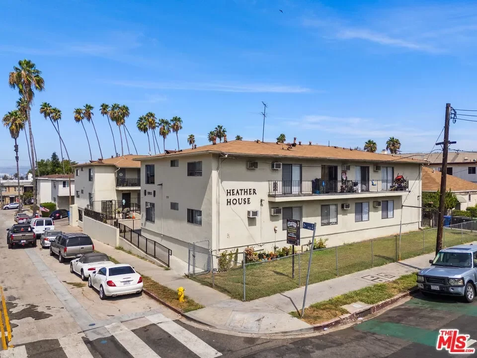 19BR Multi-Family for Sale in Los Angeles, CA