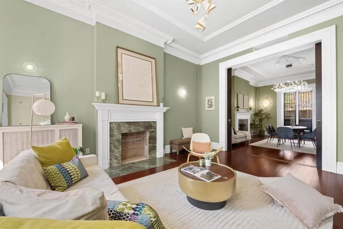 6BR Multi-Family for Sale in Jersey City, NJ