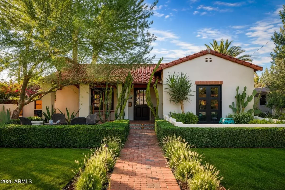 4BR House for Sale in Phoenix, AZ