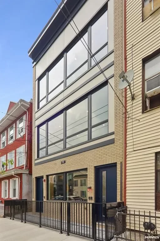 3BR Condo for Sale in Jersey City, NJ