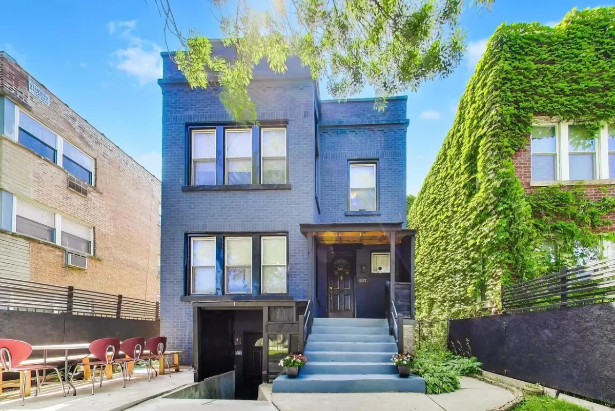 7BR Multi-Family for Sale in Chicago, IL