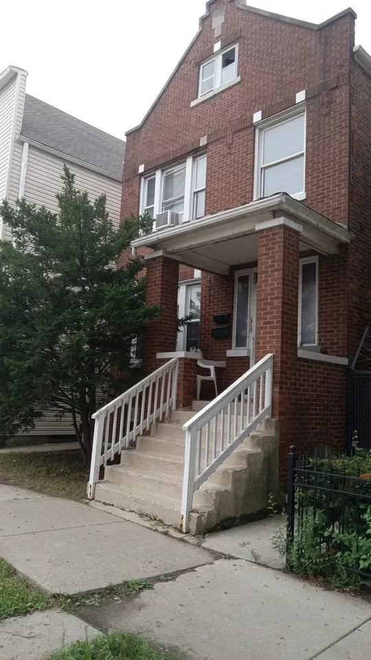 2BR Apartment for Rent in Chicago, IL