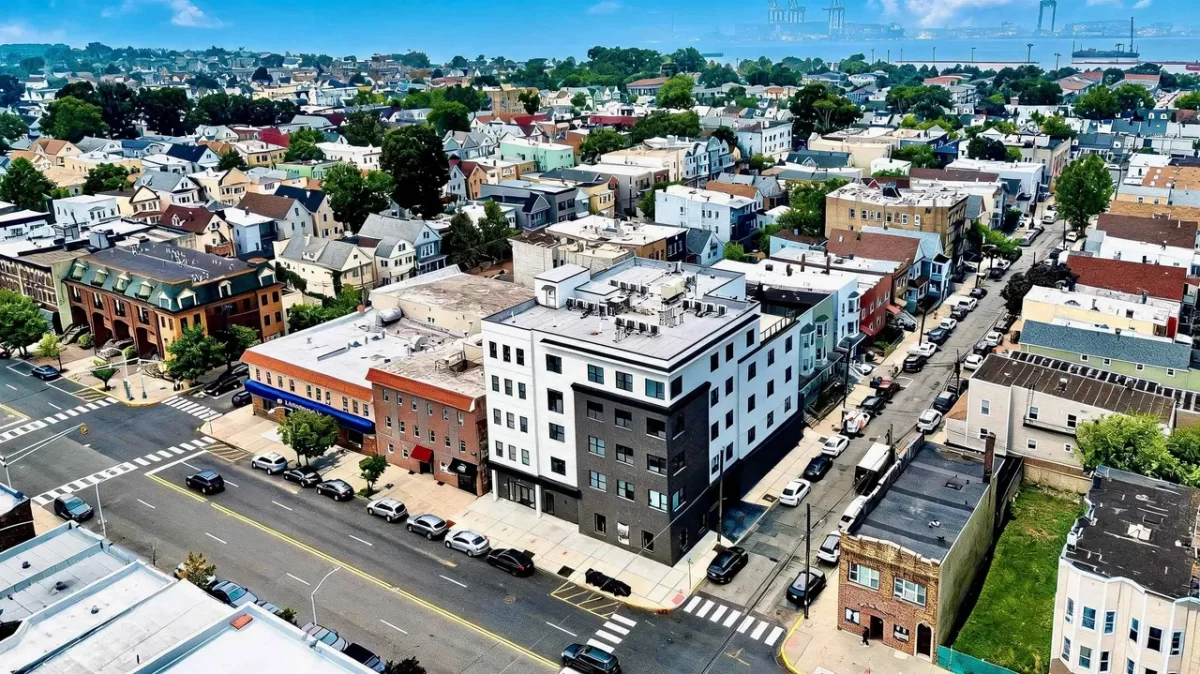2BR Multi-Family for Rent in Bayonne, NJ