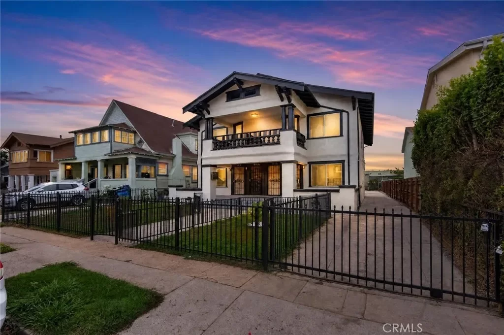12BR Multi-Family for Sale in Los Angeles, CA