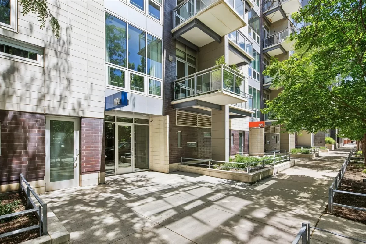 3BR Condo for Sale in Chicago, IL