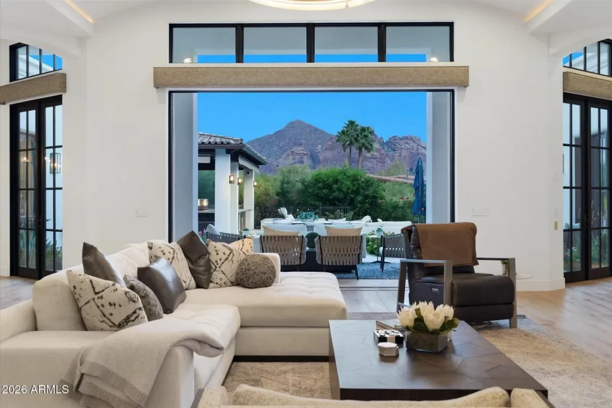 5BR House for Sale in Paradise Valley, AZ