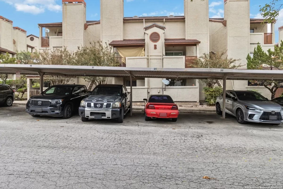 2BR House for Sale in San Antonio, TX